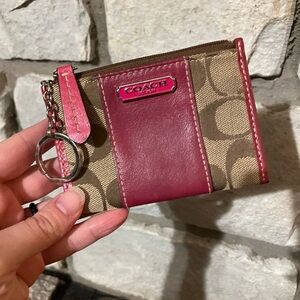 Vintage Coach Fuchsia and Tan Signature Card Holder